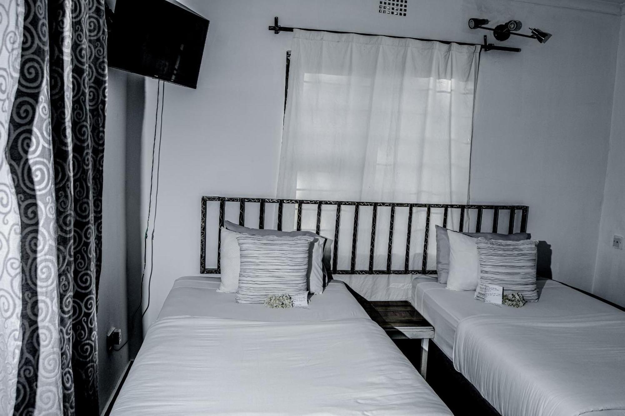 Golentle Home Stay Maun Extérieur photo
